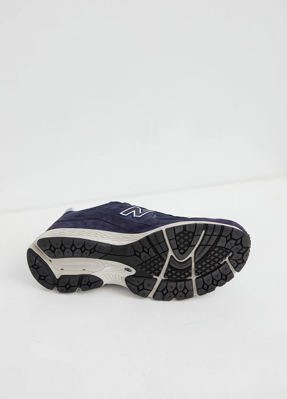 2002R Sneakers