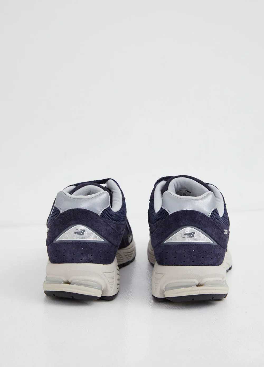 2002R Sneakers