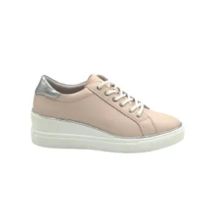 92FC16 Lace Up Leather Sneaker