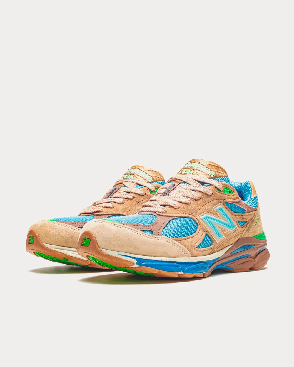 990V3 Beige / Aqua / Green Low Top Sneakers