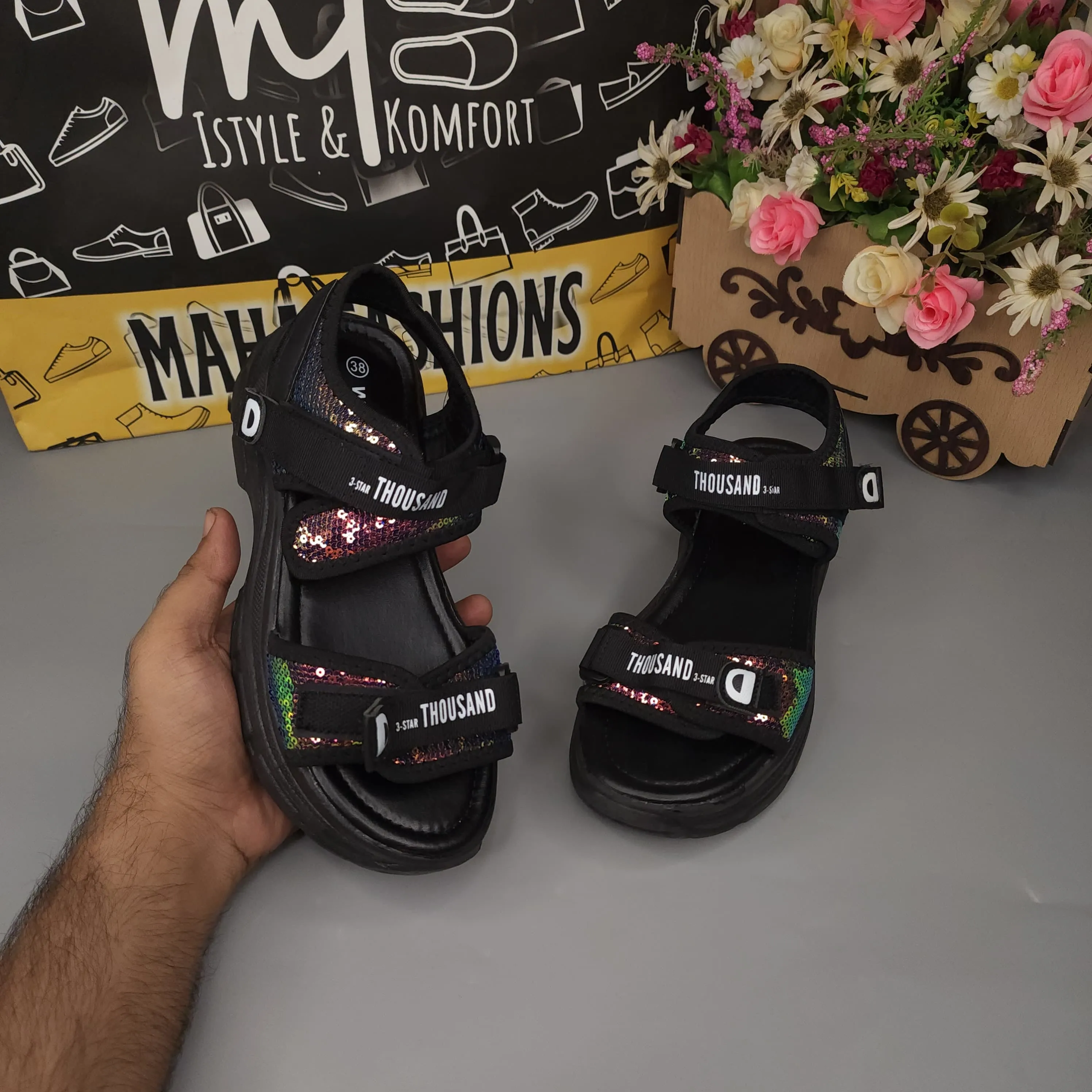 Black Chunks Sandals