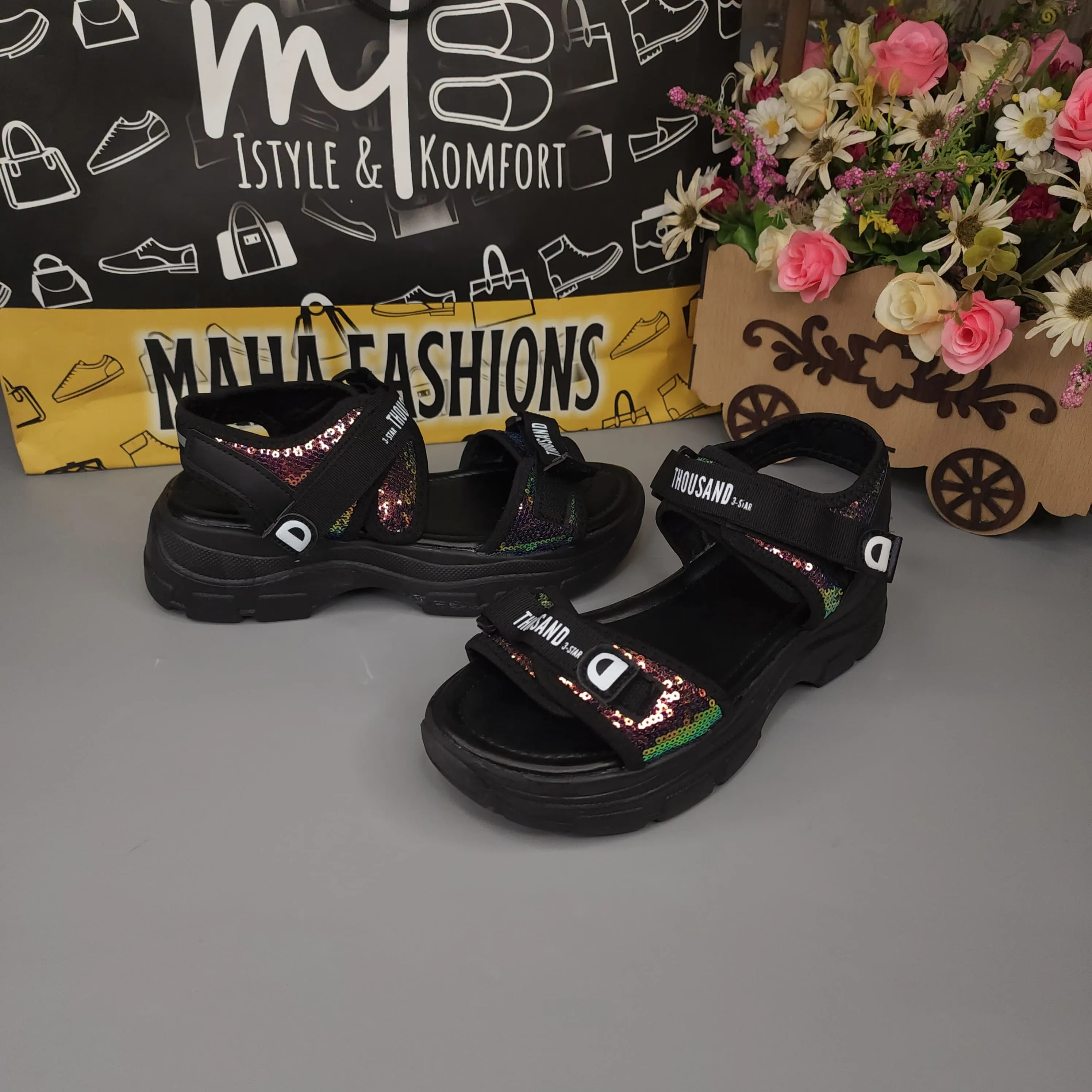 Black Chunks Sandals