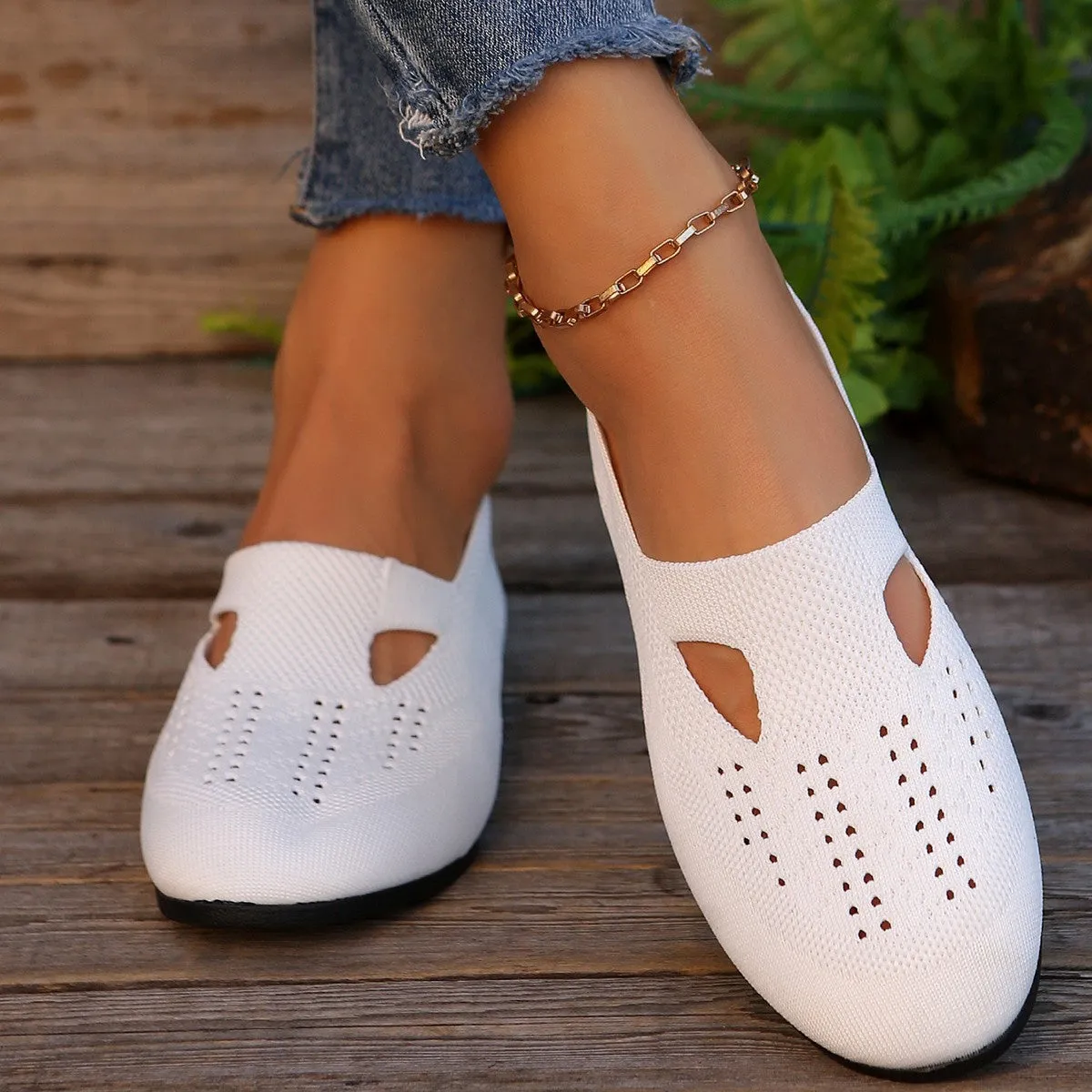 Breathable Mesh Round Toe Flat Slip-Ons