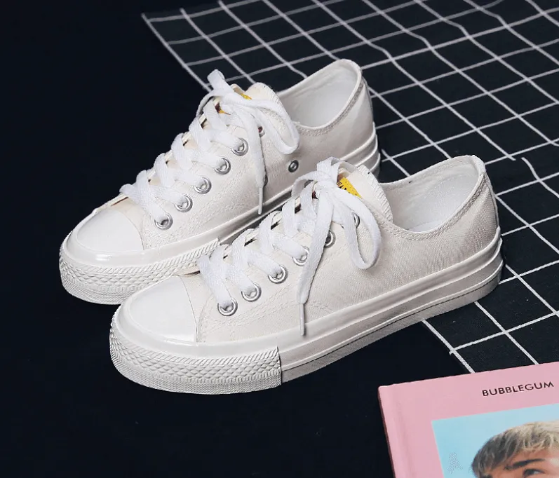 Color-changing canvas shoes