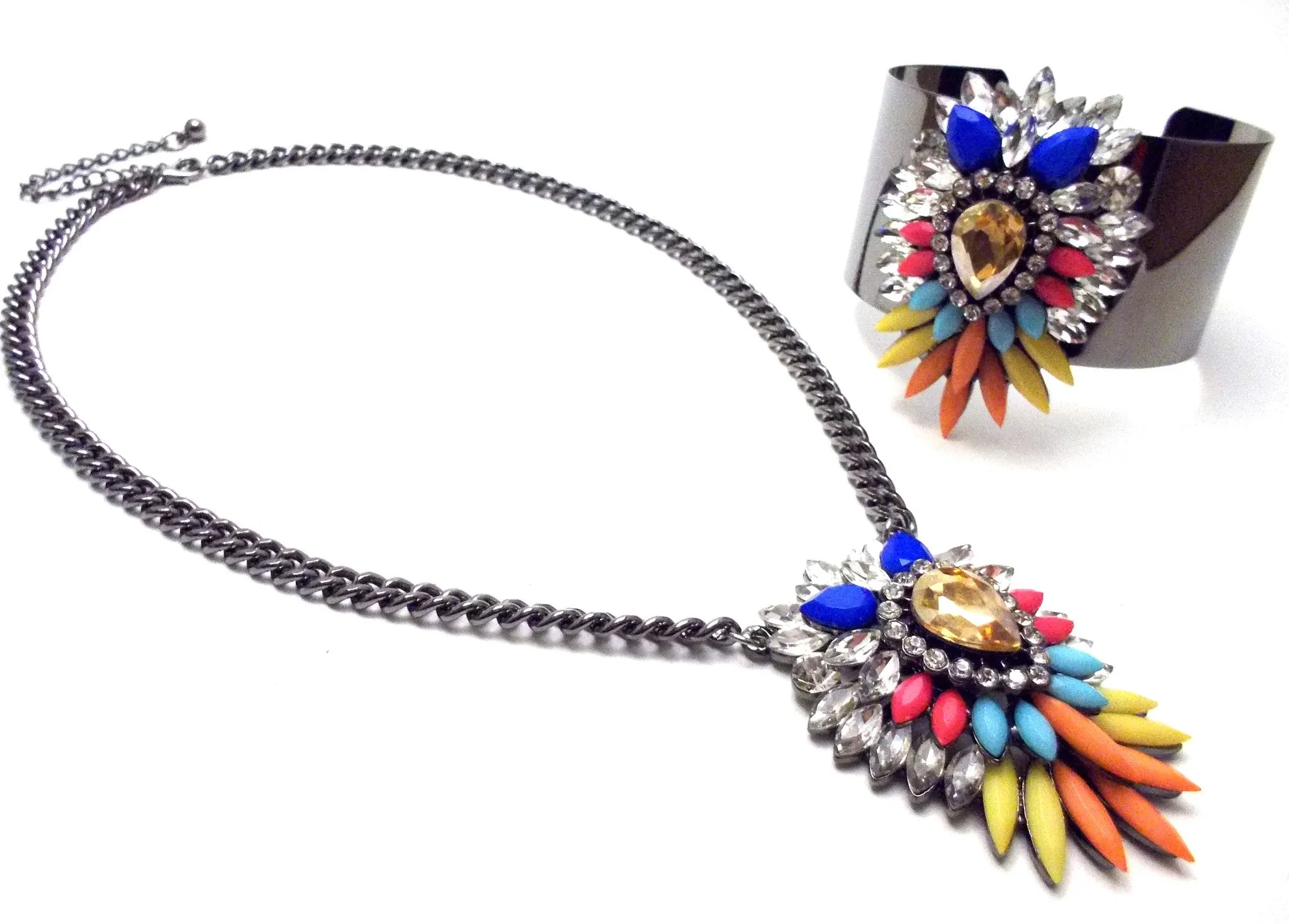 Colorful Sparkle Pendant Necklace- Yellow Multi