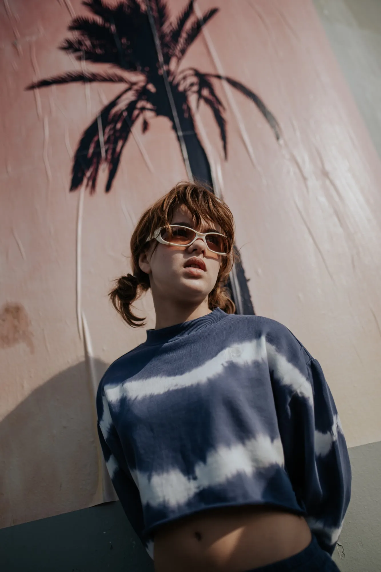 crop heart sweater - night shade blue tie dye