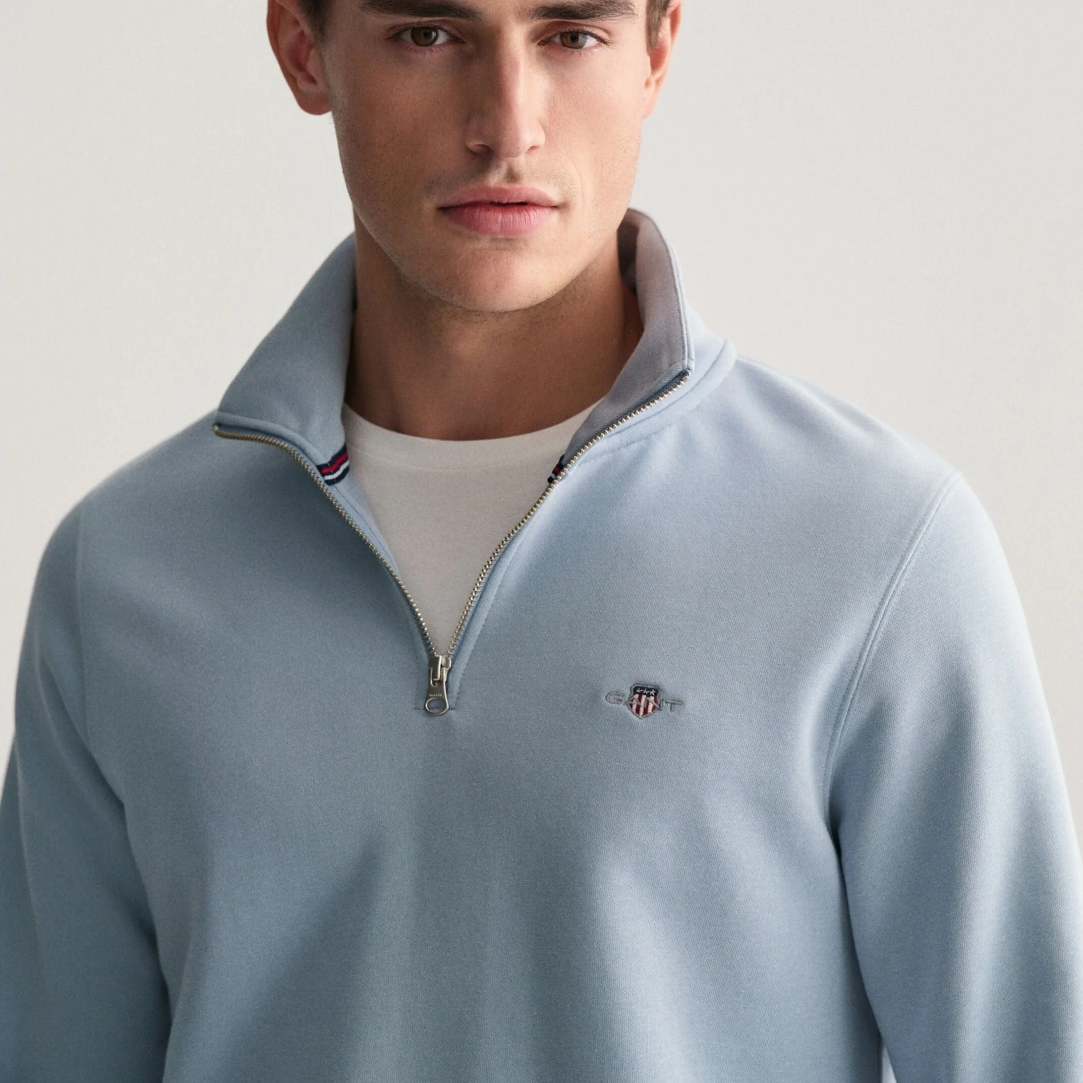 Gant Shield Half-Zip Sweatshirt in Dove Blue