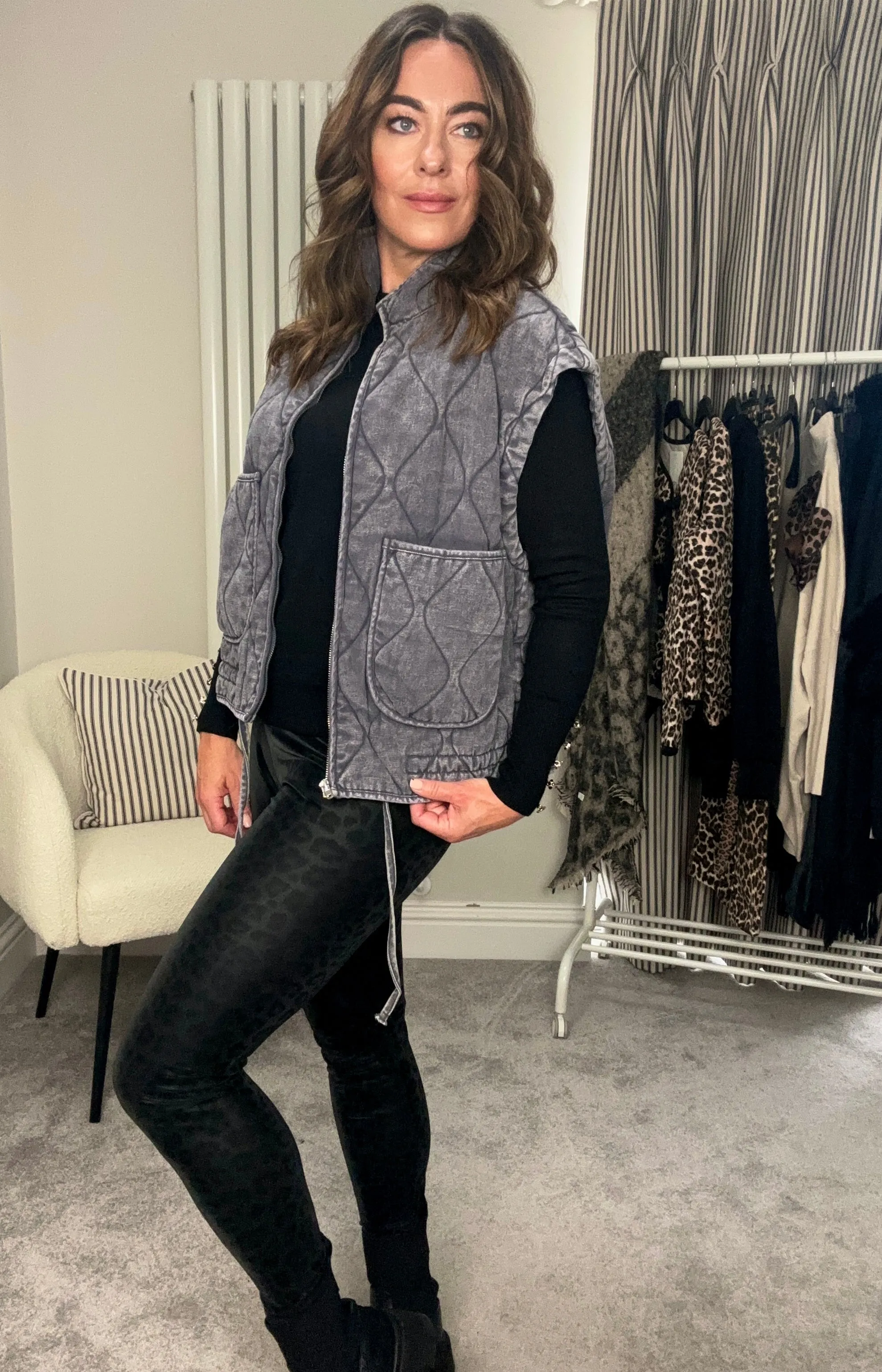 GREY QUILTED GILET