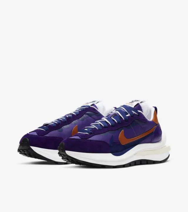 Nike x Sacai Vaporwaffle 'Dark Iris'