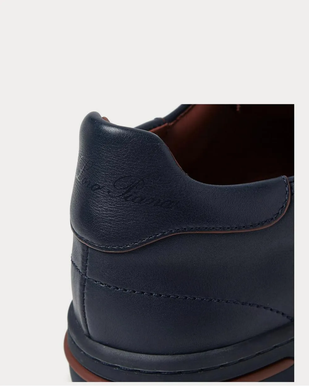 Traveller Walk Leather  Navy low top sneakers