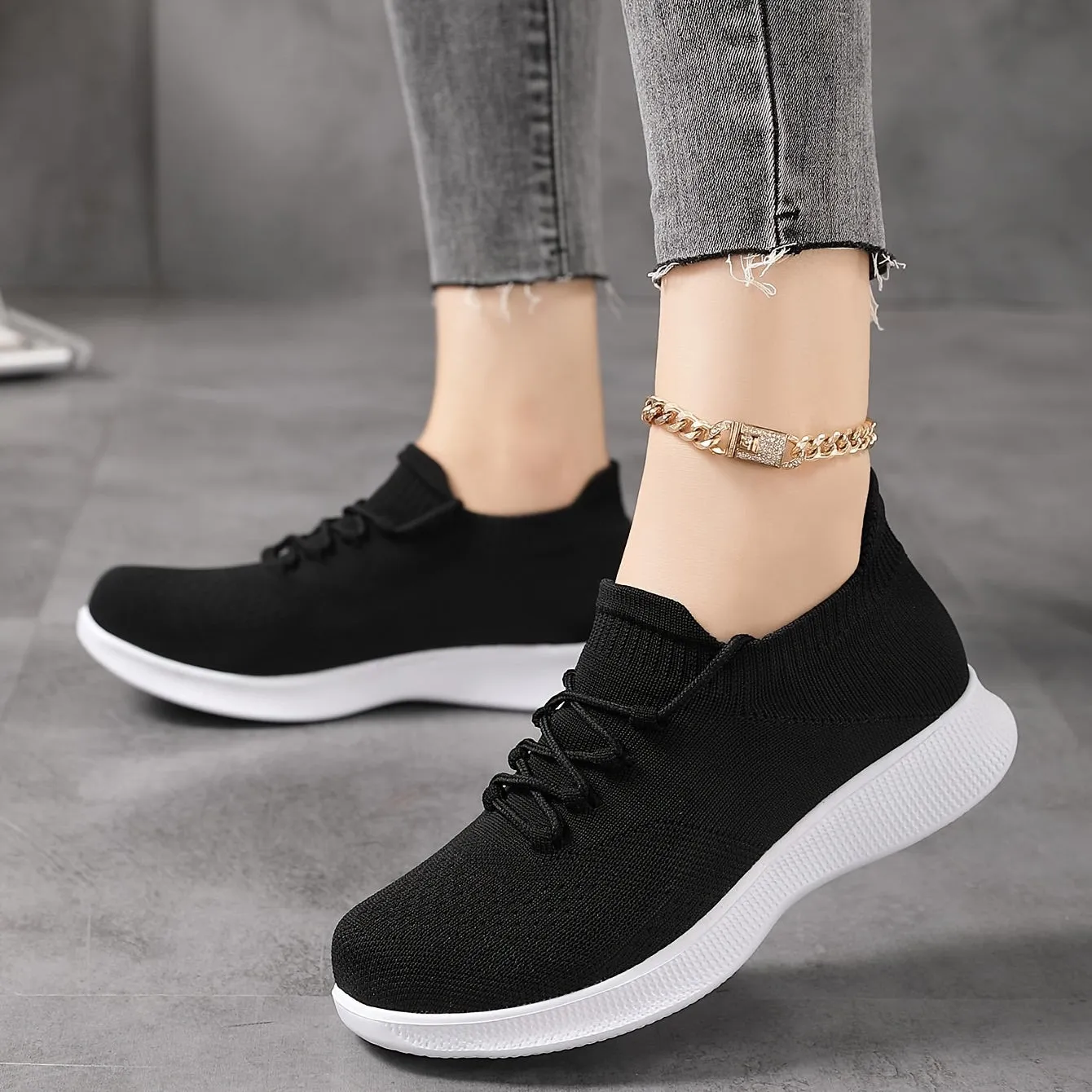 Ultra Lightweight Knit Sneakers for Everyday Comfort and Style